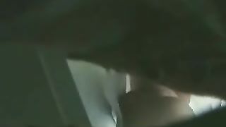 Segretaria in ufficio senza mutandine