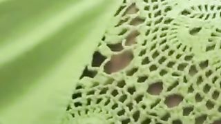 Segretaria in ufficio senza mutandine