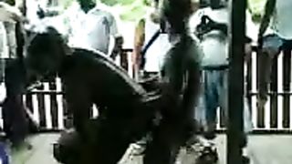 Sesso in pubblico in un paese africano