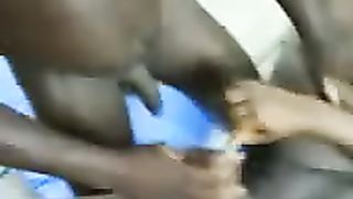 Sesso in pubblico in un paese africano