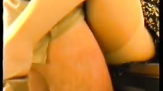 Il mio capo mi scopa sulla sua scrivania