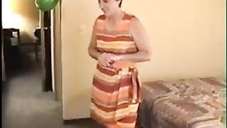 Mamma troia matura con fica pelosa