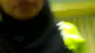 Timida signora malese succhia il mio cazzo in cam