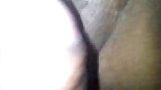 Figa nera bagnata e pelosa