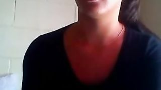 Magnifica trans abbronzata in cam