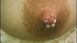 Video amatoriale: i capezzoli di mia moglie incinta