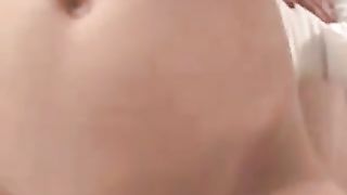 Tettona irlandese con la figa stretta