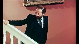 Milf troia rossa dalla figa pelosa