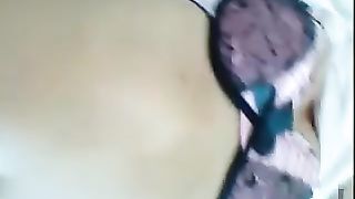 Scopando la figa tagliata della mia ragazza