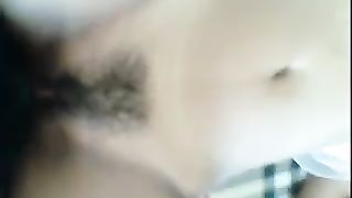 Scopando la figa tagliata della mia ragazza