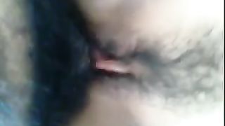 Scopando la figa tagliata della mia ragazza