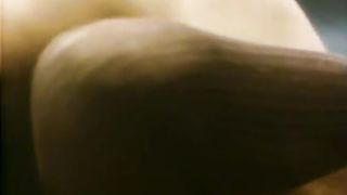 Seducente milf bionda geme scopata da dietro