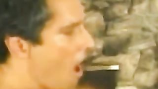 Sgualdrina nera con enormi tette