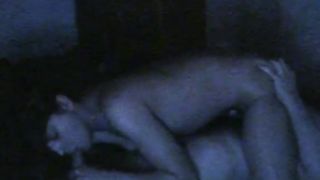 Bella ragazza amatoriale leccata e sbattuta nella figa