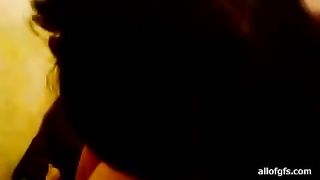 Pompino da sgualdrina asiatica lussuriosa