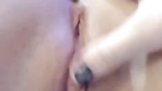 Lesbiche mozzafiato si leccano la figa