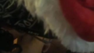 Mora amatoriale scopata davanti all'albero di Natale