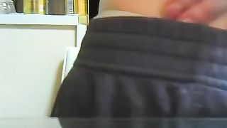 Video tettona solista che si masturba i capezzoli