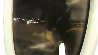 Bella porcellona inculata nella vasca da bagno