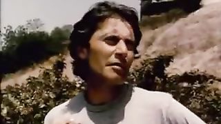 Studentessa scopata nella fica pelosa