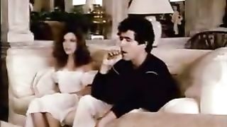 Anteprima del video: Slut perfetta vuole essere scopata alla pecorina