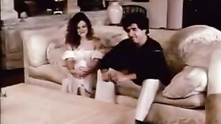 Slut perfetta vuole essere scopata alla pecorina