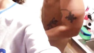 Un grosso pisello nero per la mogliettina insaziabile