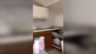 Troia del Calippo scopata sul tavolo della cucina