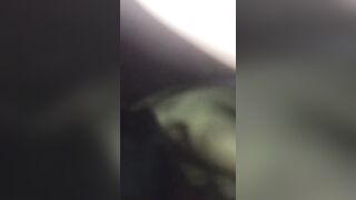 Zoccola NAPOLETANA succhia e prende cazzoi gemendo come una vacca