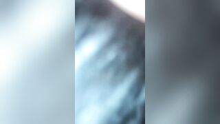 Zoccola NAPOLETANA succhia e prende cazzoi gemendo come una vacca