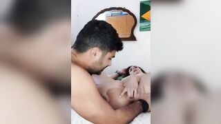 Scopata dal suo porco lei si vede che gode