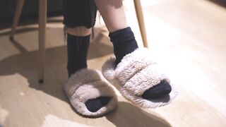 Anteprima del video: A i suoi piedi