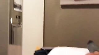 MOGLIE MATURA PUTTANA lo succhia ancora da dio