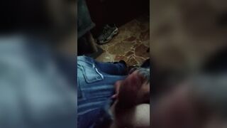 Mi svuoto le palle e succhia con dildo nel culo non gode!