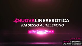 GIOVANISSIMA MOSTRA LA SUA PATATINA