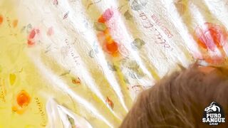 Istruttore di body building si ingroppa la puttanella