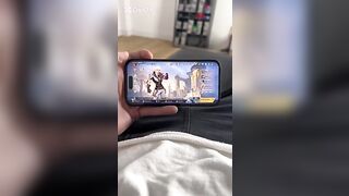 Anteprima del video: Zoccola del calippo tour si fa chiavare a pelle da un fortunato ammiratore