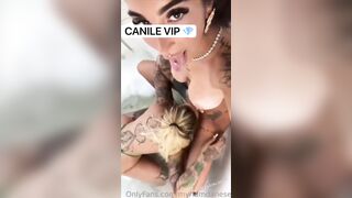 Una bionda ed una bruna fann osesso lesbo