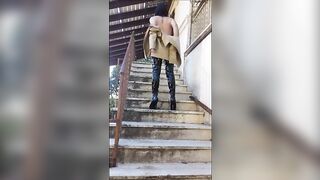 Rossella si caga addosso