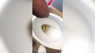 Anteprima del video: Mi scappava