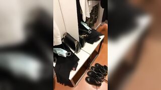 Scopano nel camerino con il rischio di essere denunciati