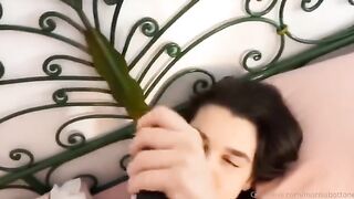 Lesbiche italiane se la spassano con lo strapon