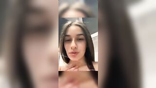 Teen italiana brunetta mostra la faccia sborrata