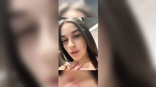 Teen italiana brunetta mostra la faccia sborrata