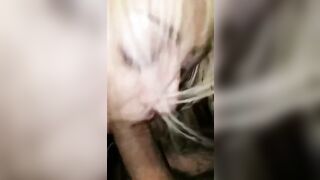 Fidanzata puttana trombata dall'amante in auto