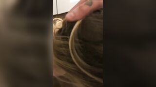 Fidanzata trans succhia mentre si sega