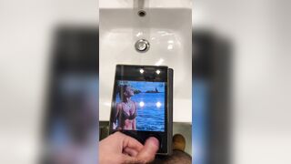 Sborrata bellissima su una ragazza sexy romana  e in forma