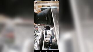 Il culo perfetto della mia barista ! Chi lo sborra ?