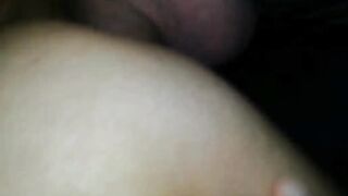 La mia vicina prende uccello e sborra in passera