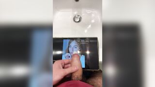 Anteprima del video: Omaggio a una bellissima fregna mediterranea